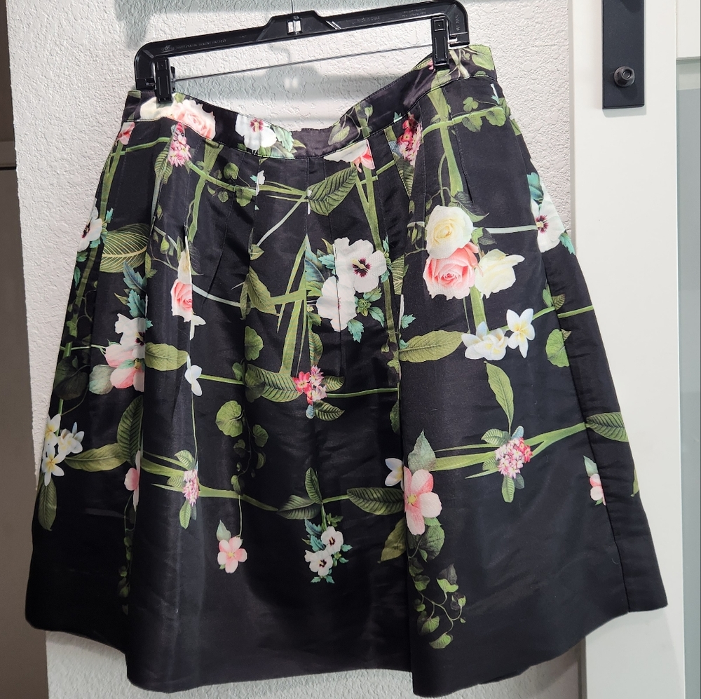 Ted Baker floral skirt size 1